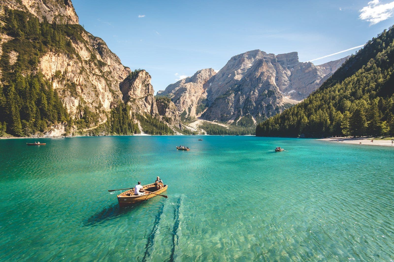 Peisaje de lac în împrejurimi